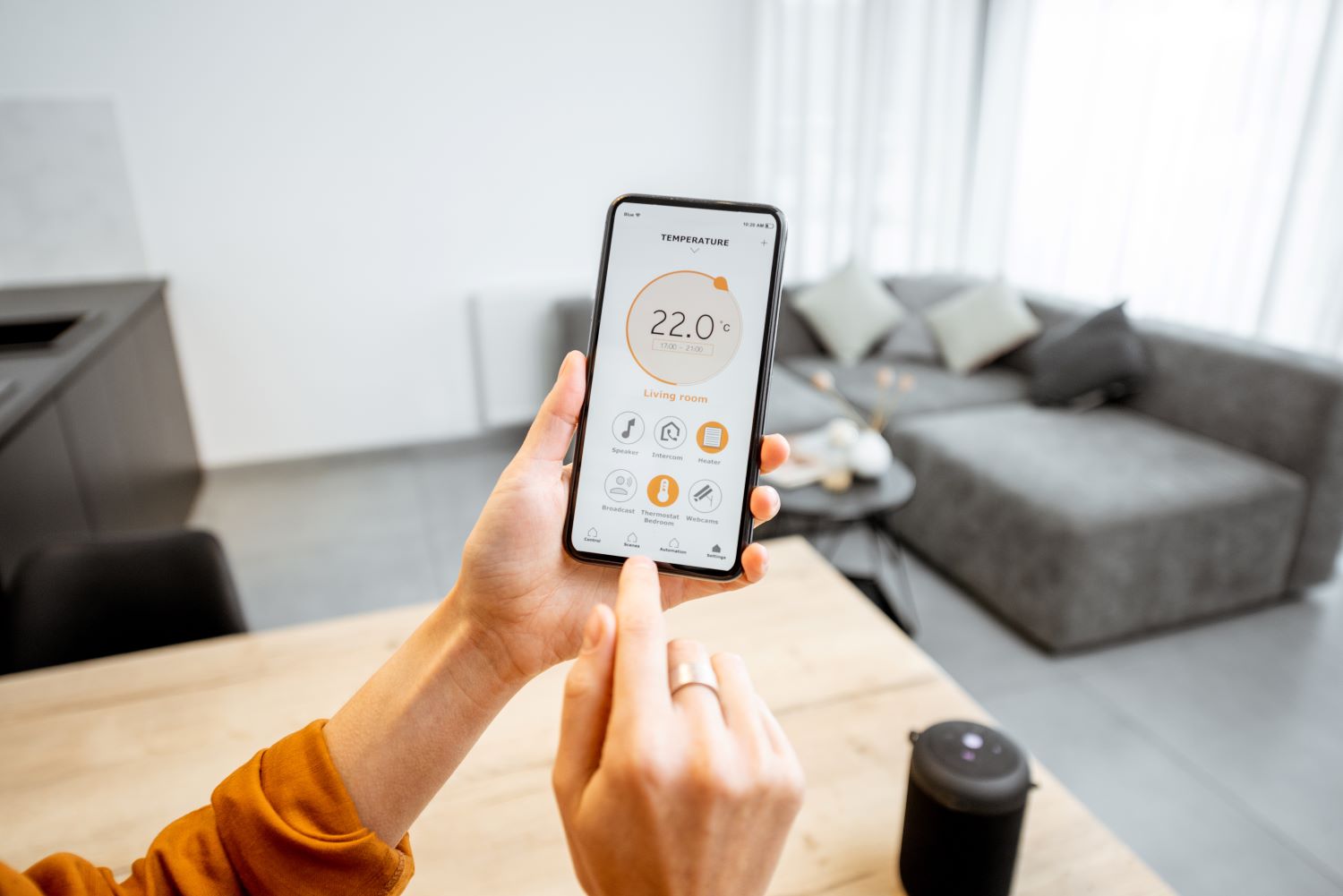 Gestion de la températeur avec le téléphone dans une maison connectée